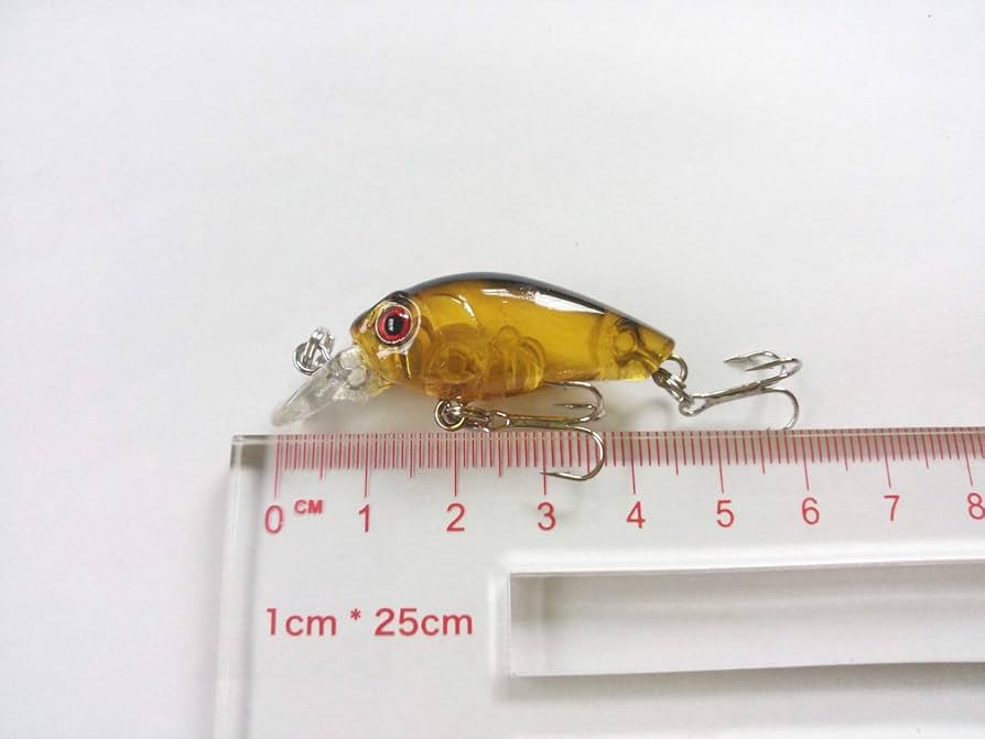 Amazon.co.jp: 小さい クランクベイト 4g 4.5cm 9色 セット